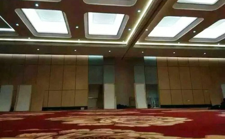 廣東汕尾學術(shù)會議廳金屬邊框吸音軟包聲學工程-1